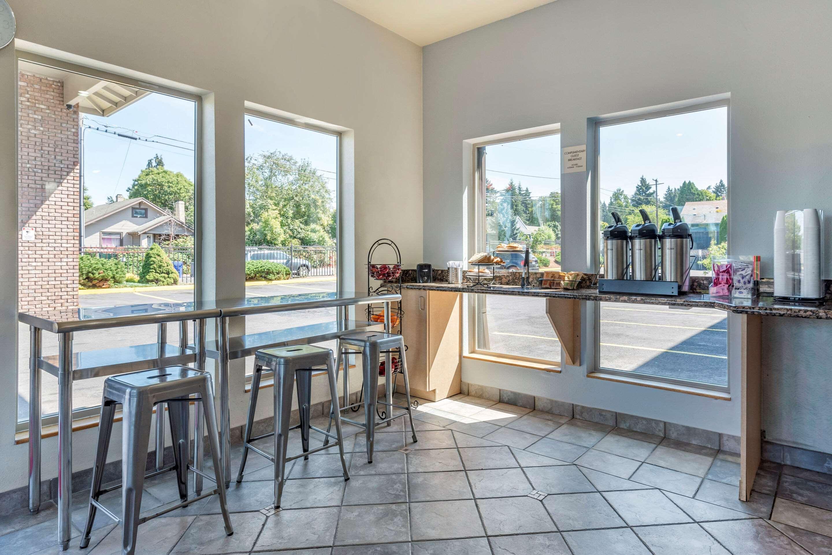 Econo Lodge Portland Airport Luaran gambar