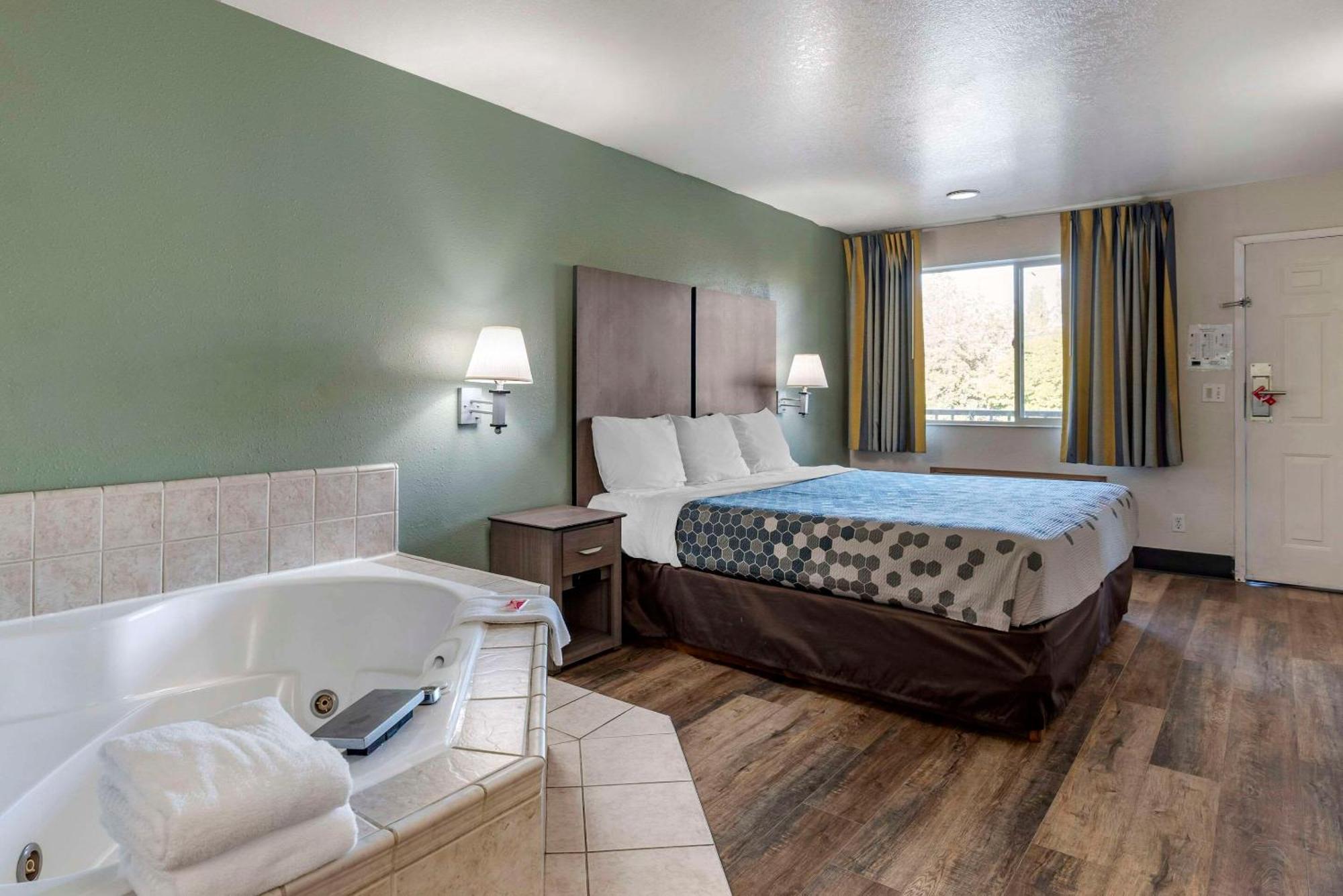 Econo Lodge Portland Airport Luaran gambar